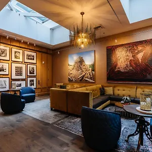**** Hotel Lucia United States